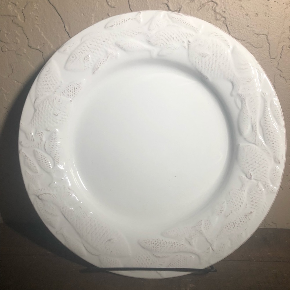 Blue sky ceramics seahorse fish rimmed plate